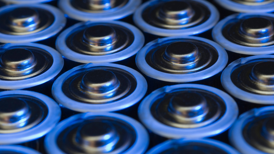 Batterie al litio: come spedirle da sole o se all’interno di apparecchiature