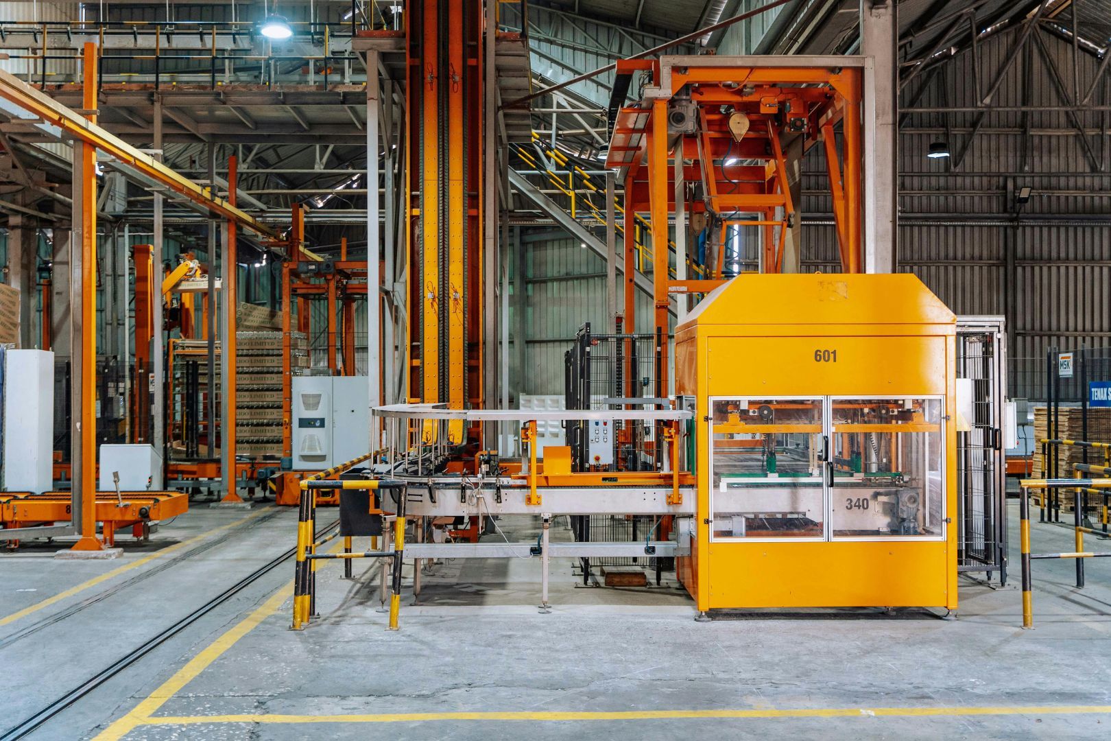 MES, WMS e IoT in fabbrica: perché partire dai processi prima della tecnologia